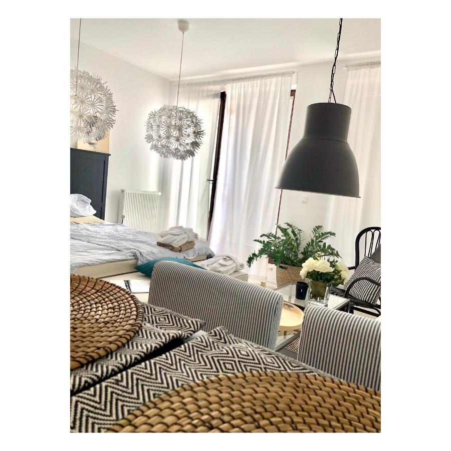 Apartments Bastova, Stela & Mia Apartments บราติสลาวา ภายนอก รูปภาพ