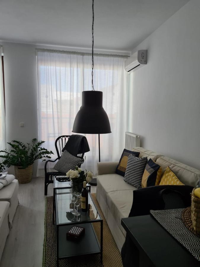 Apartments Bastova, Stela & Mia Apartments บราติสลาวา ภายนอก รูปภาพ