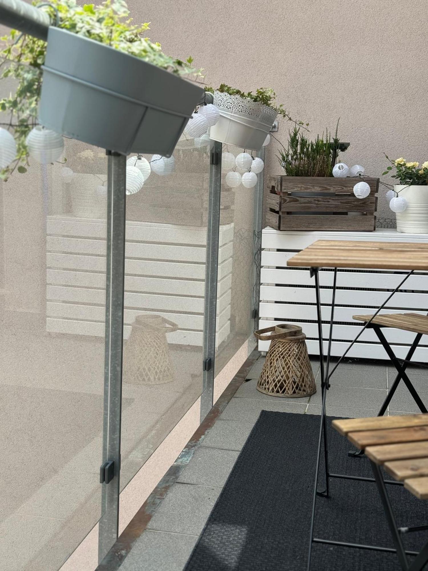 Apartments Bastova, Stela & Mia Apartments บราติสลาวา ภายนอก รูปภาพ